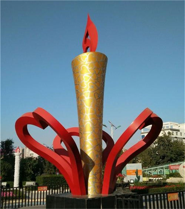 火炬銅雕塑