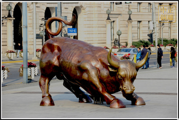 廣場銅牛雕塑 (2).jpg