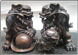 一對銅獅子擺件