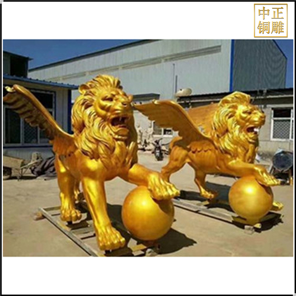 鎏金2米銅獅子
