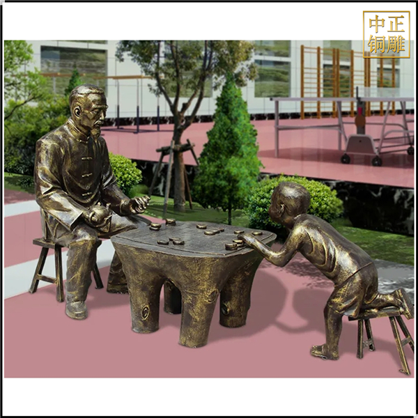 老人下象棋人物雕塑.jpg 老人下象棋人物雕塑.jpg