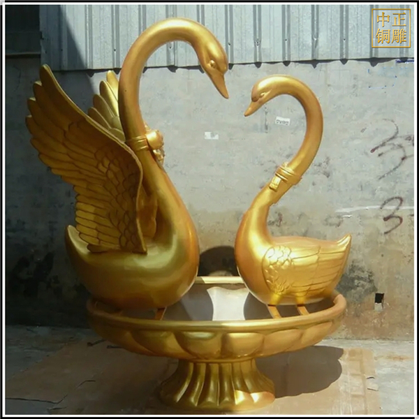 景觀天鵝動(dòng)物雕塑