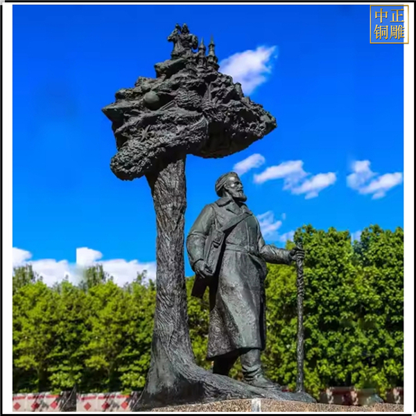 廣場標志性人物雕塑